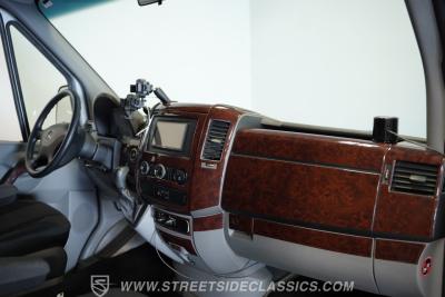2011 Mercedes - Benz Sprinter 2500 Limousine