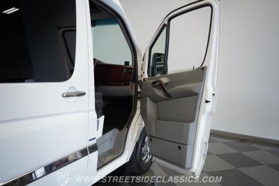 2011 Mercedes - Benz Sprinter 2500 Limousine