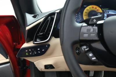 2025 Ferrari ROMA SPIDER