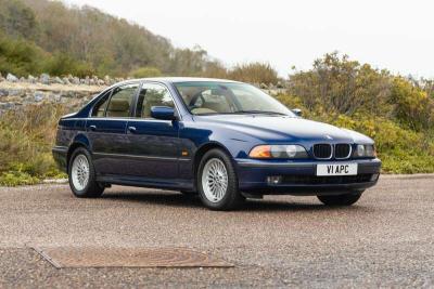 1999 BMW 523I