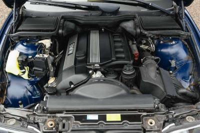 1999 BMW 523I