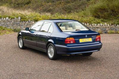 1999 BMW 523I