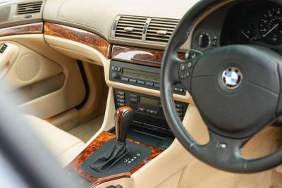 1999 BMW 523I