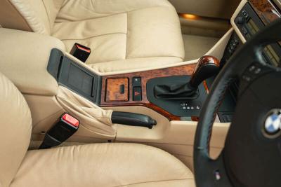 1999 BMW 523I