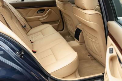 1999 BMW 523I