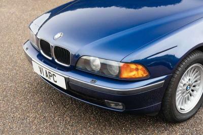 1999 BMW 523I