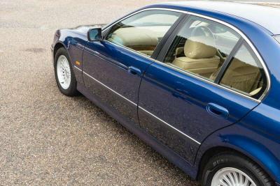 1999 BMW 523I