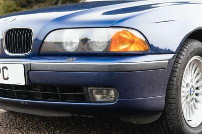 1999 BMW 523I