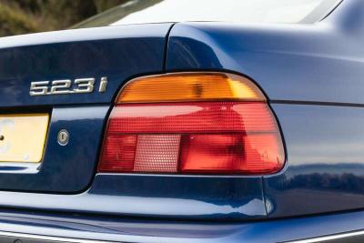 1999 BMW 523I