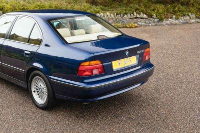 1999 BMW 523I