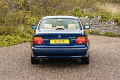 1999 BMW 523I