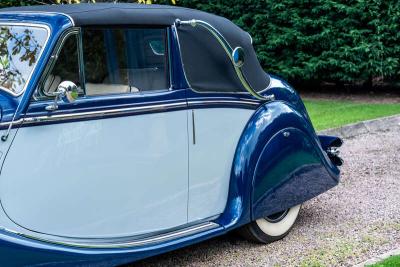 1950 Jaguar MKV THREE-POSITION DROPHEAD COUP&Eacute;