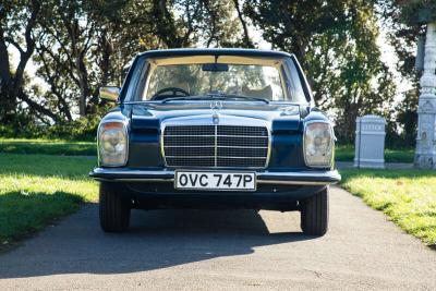 1975 Mercedes - Benz W115 200