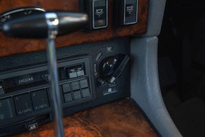 1988 Daimler Double Six
