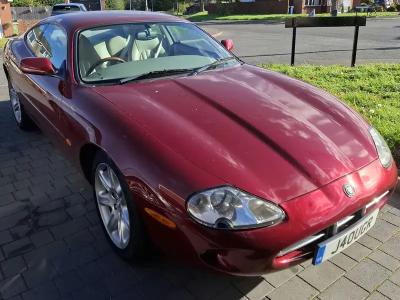 1998 Jaguar XK8
