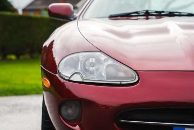 1998 Jaguar XK8