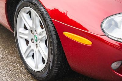 1998 Jaguar XK8