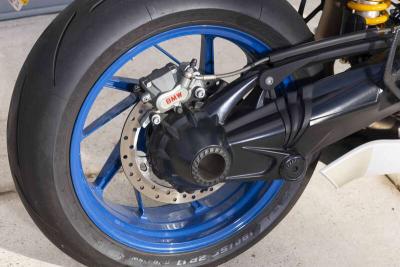 2010 BMW HP2 SPORT