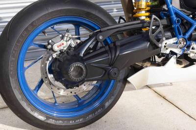 2010 BMW HP2 SPORT