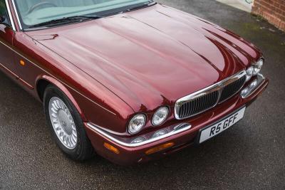 1998 Jaguar XJ8