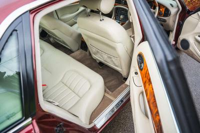 1998 Jaguar XJ8