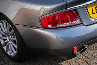 2003 Aston Martin Vanquish