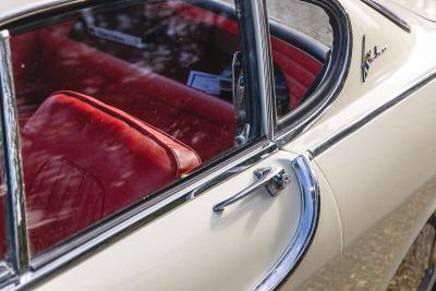 1962 Volvo P1800