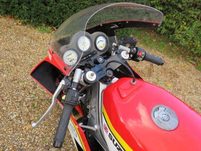 1986 Suzuki RG500 'BARRY SHEENE' TRIBUTE