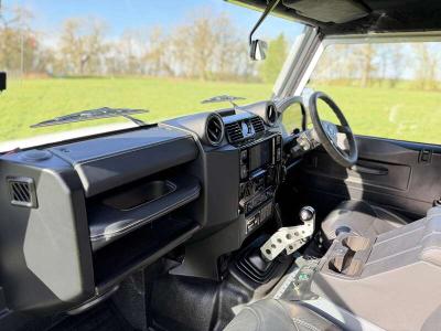 2014 Land Rover Defender 90