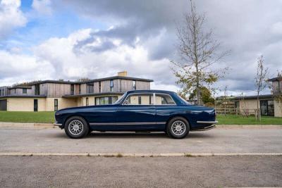 1973 Bristol 411