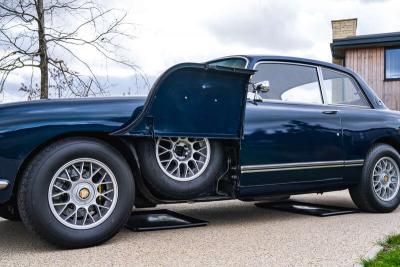 1973 Bristol 411