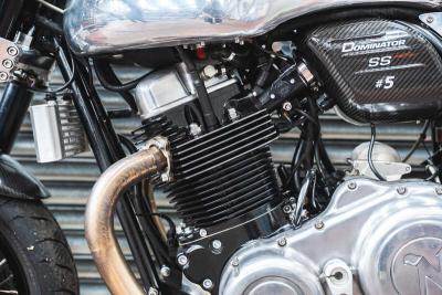 2015 NORTON COM-01 DOMINATOR SS