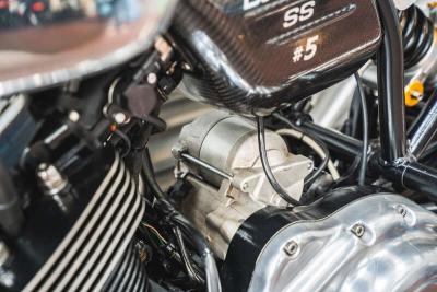 2015 NORTON COM-01 DOMINATOR SS
