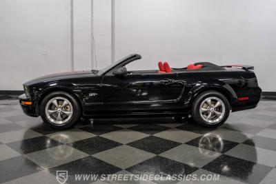2005 Ford Mustang GT Premium Convertible
