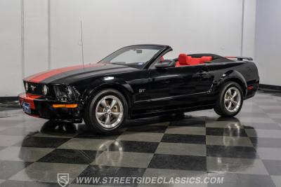 2005 Ford Mustang GT Premium Convertible
