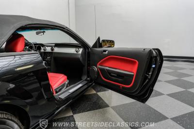 2005 Ford Mustang GT Premium Convertible