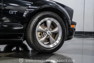 2005 Ford Mustang GT Premium Convertible