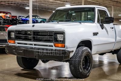 1987 Dodge W-100 Pickup