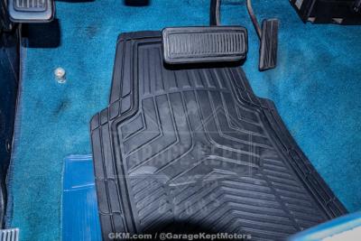 1987 Dodge W-100 Pickup