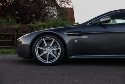 2006 Aston Martin Vantage