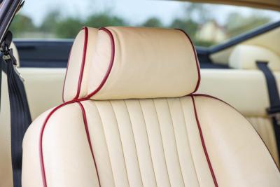 1988 Aston Martin Vantage