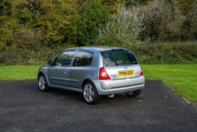2004 Renault CLIO 172