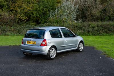 2004 Renault CLIO 172