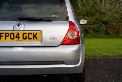 2004 Renault CLIO 172