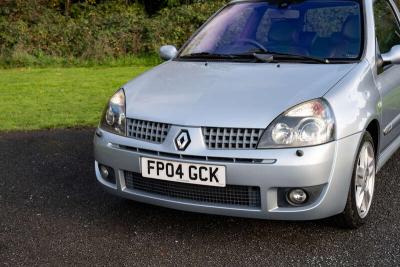 2004 Renault CLIO 172