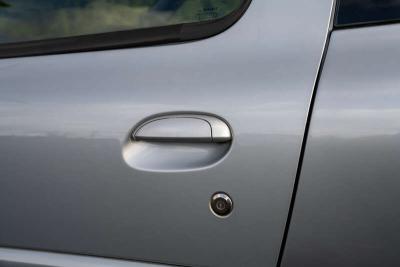 2004 Renault CLIO 172