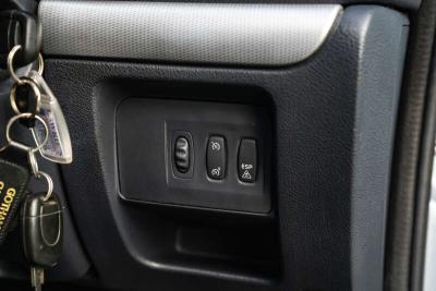 2004 Renault CLIO 172