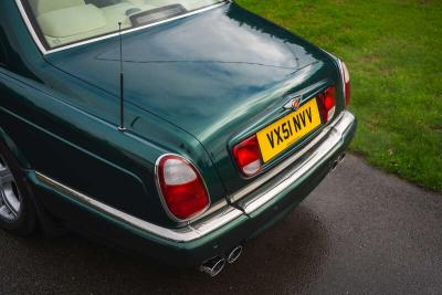2001 Bentley ARANGE RED LABEL