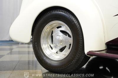 1937 Chevrolet Master Deluxe Street Rod