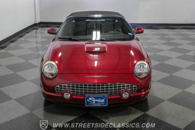 2004 Ford Thunderbird